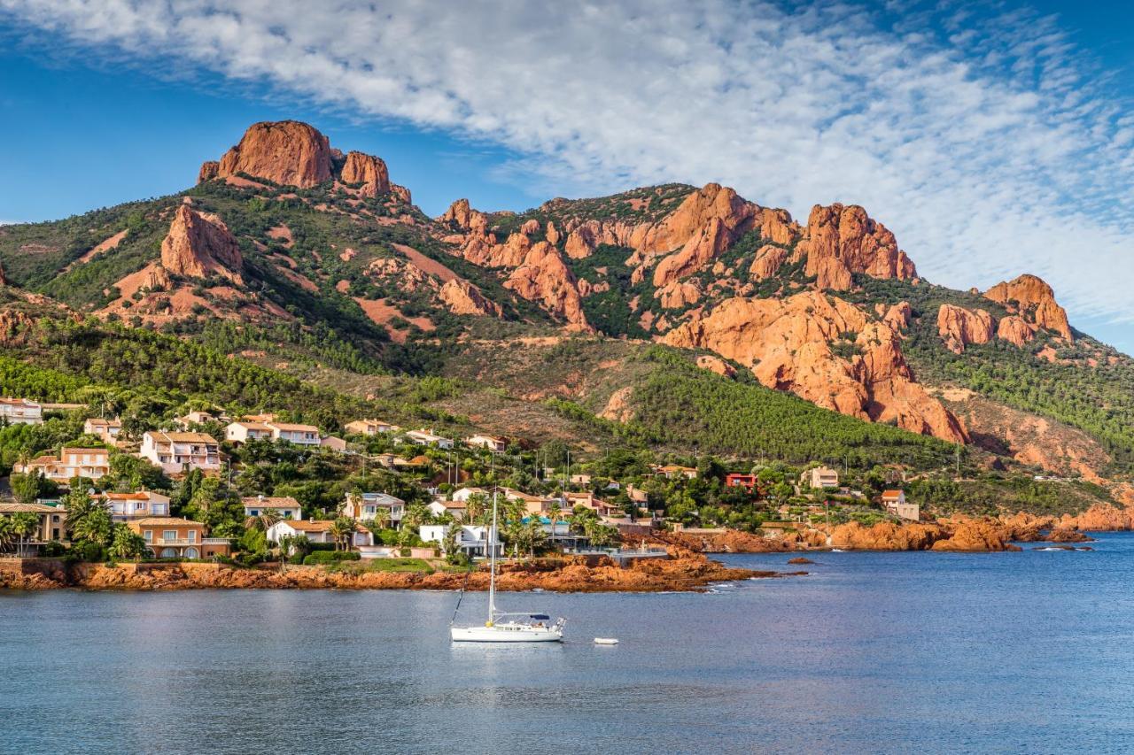 Agay Cap Esterel Village Allee Fleurs - F2 Clim Vue Golf Et Mer - Grande Terrasse Plein Sud Saint-Raphaël 外观 照片