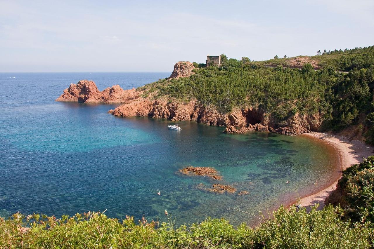 Agay Cap Esterel Village Allee Fleurs - F2 Clim Vue Golf Et Mer - Grande Terrasse Plein Sud Saint-Raphaël 外观 照片
