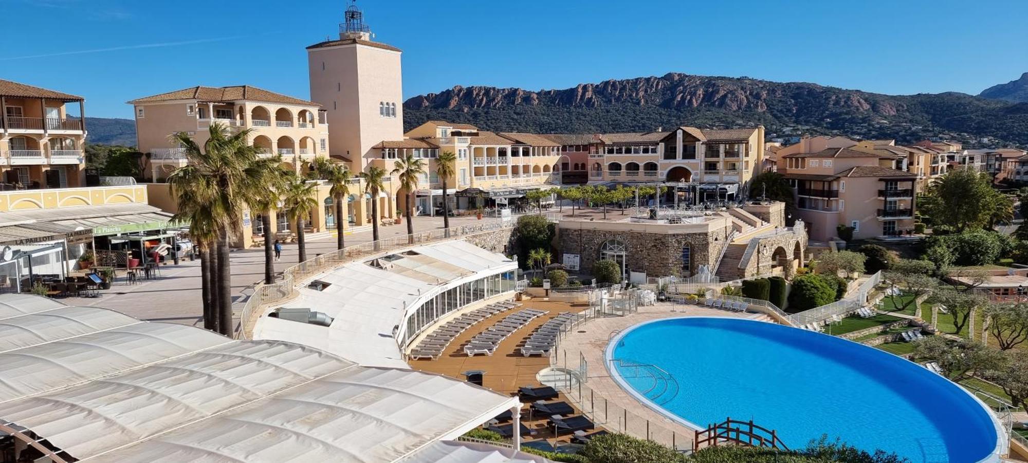 Agay Cap Esterel Village Allee Fleurs - F2 Clim Vue Golf Et Mer - Grande Terrasse Plein Sud Saint-Raphaël 外观 照片